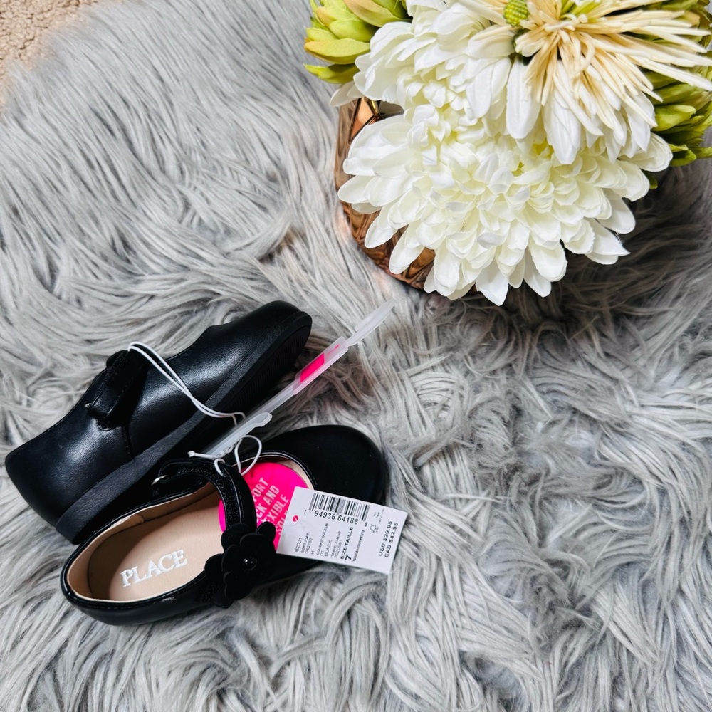 The children’s place black dress shoes with Floral Accent